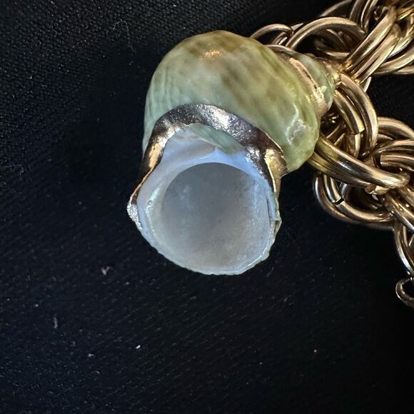 Custom SeaShell Bracelet (upcycled) - Picture 4 of 7